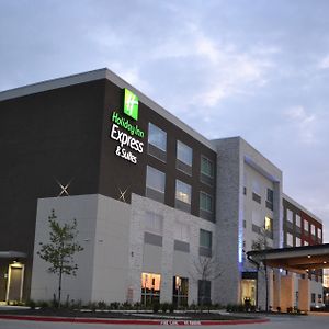 Holiday Inn Express & Suites Mckinney - Frisco East, An Ihg Hotel